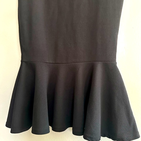 BOOHOO black Melissa sweetheart neck flute hem midi NWT - Picture 3 of 5